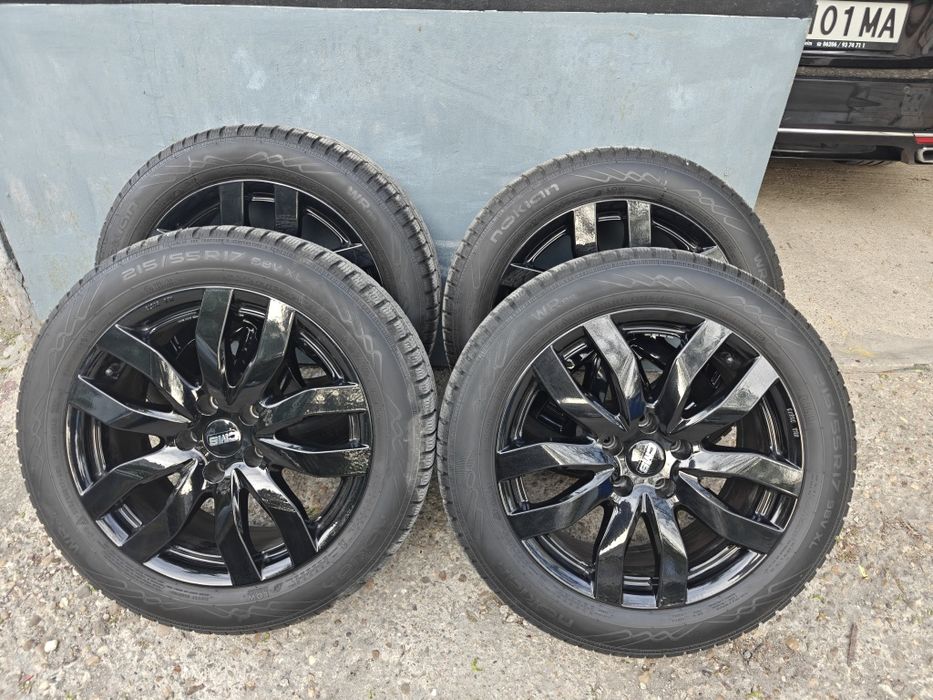 Джанти с гуми 5х112 17" CMS 215 55 17 Nokian