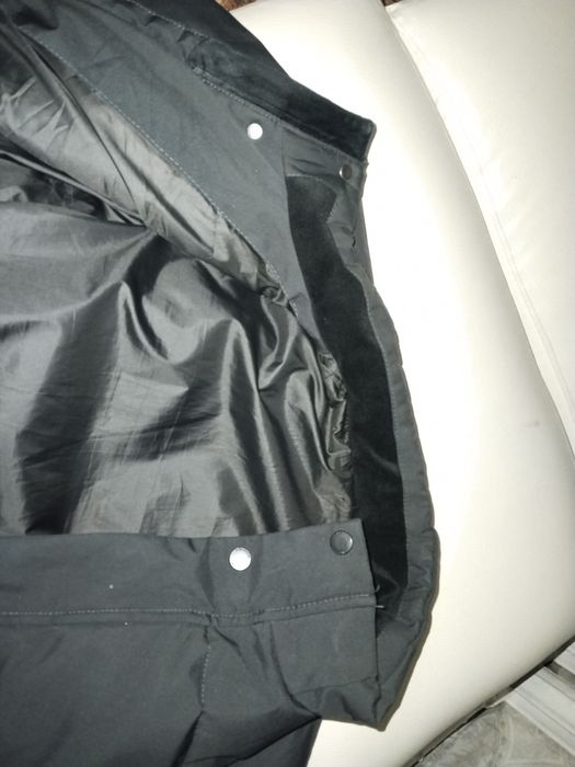 Куртка зимняя бу одевал 1мес