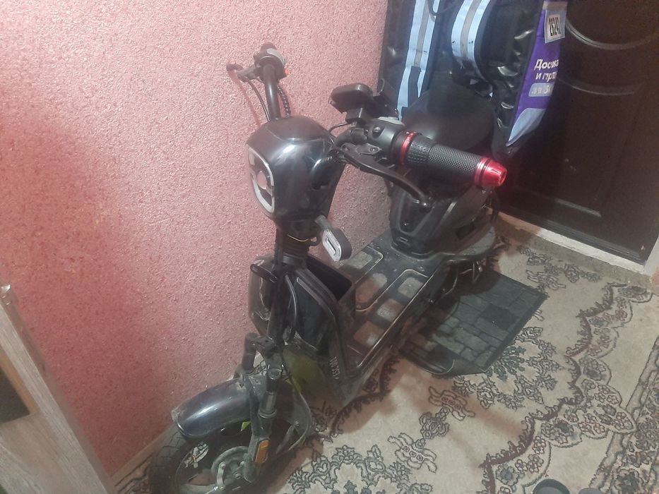 Elektro Skuter 40km