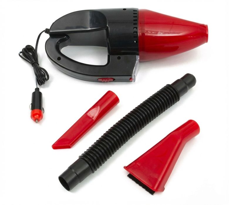 Чисто нова прахосмукачка за кола 12V с фенерче и аксесоари