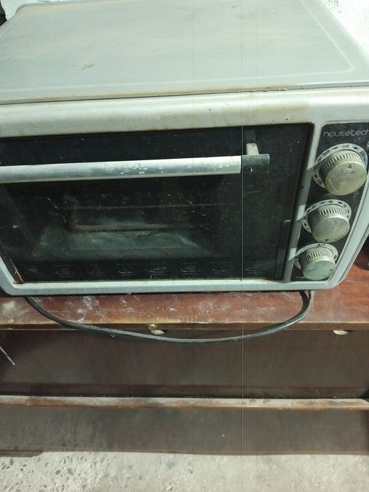 Vând cuptor electric