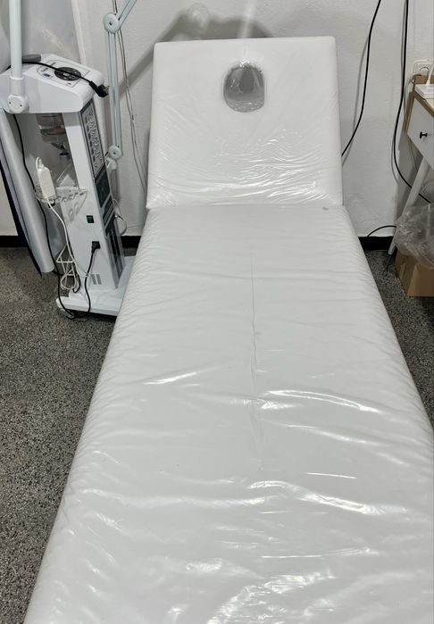 Козметична кушетка