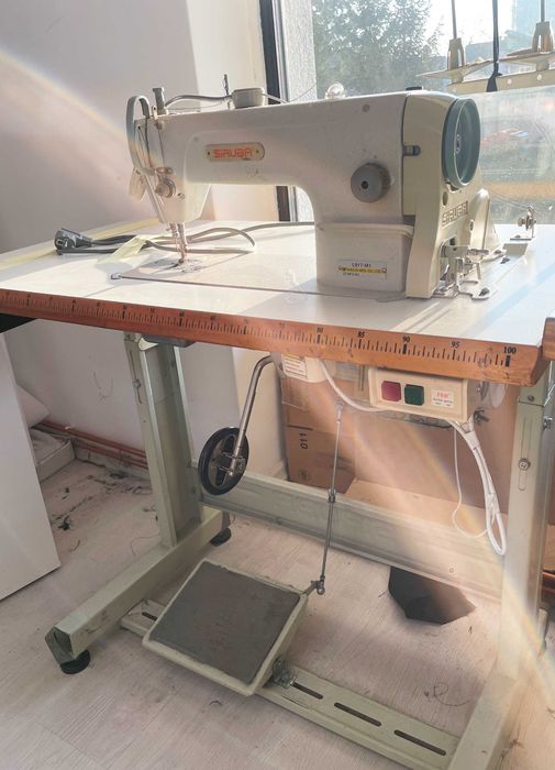 Masina de cusut liniara Siruba- Stare impecabila