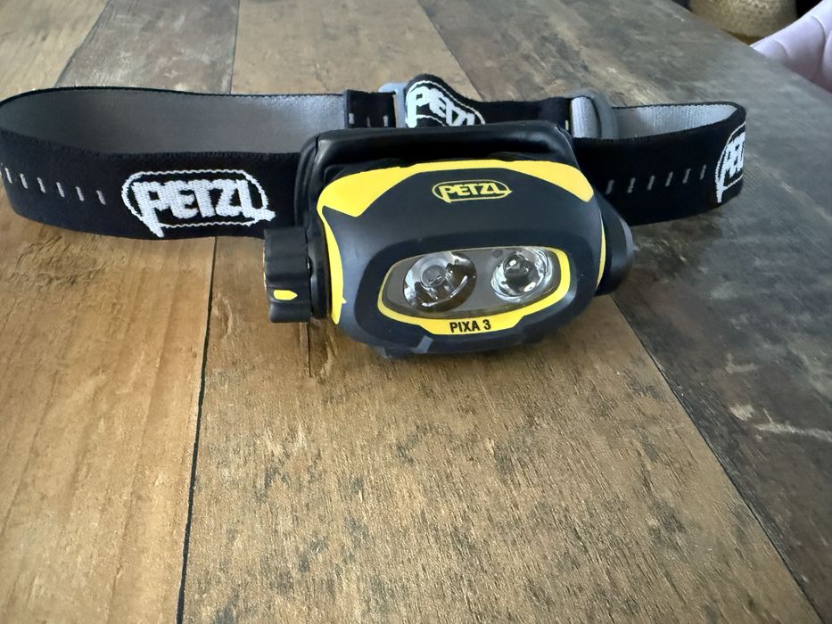 Челник PETZL pixa 3