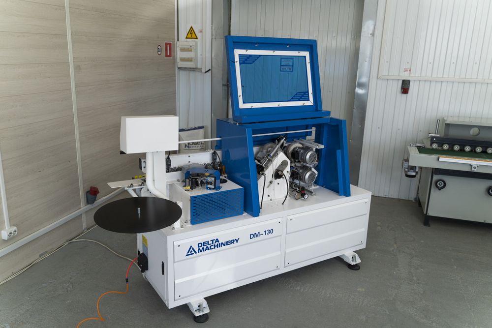 Кромкооблицовочный станок автомат DM-130