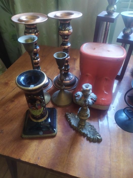 Продаются подсвечники.
