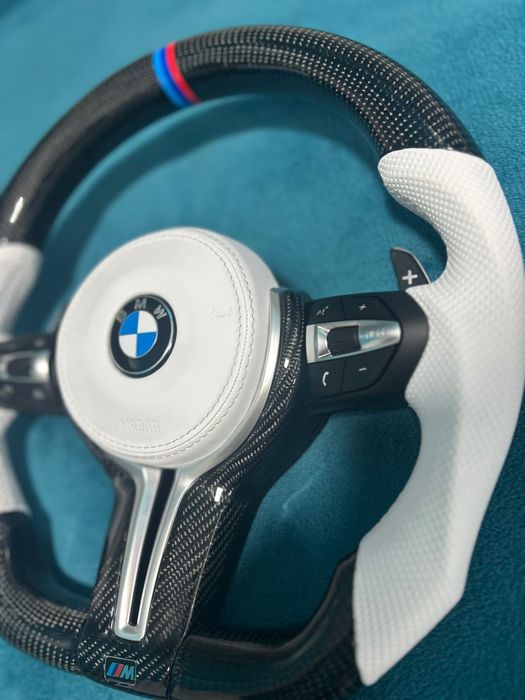 Volan BMW M cu padele Carbon + piele