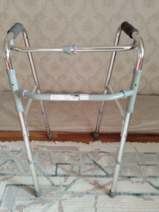 Ходунки для пожилых