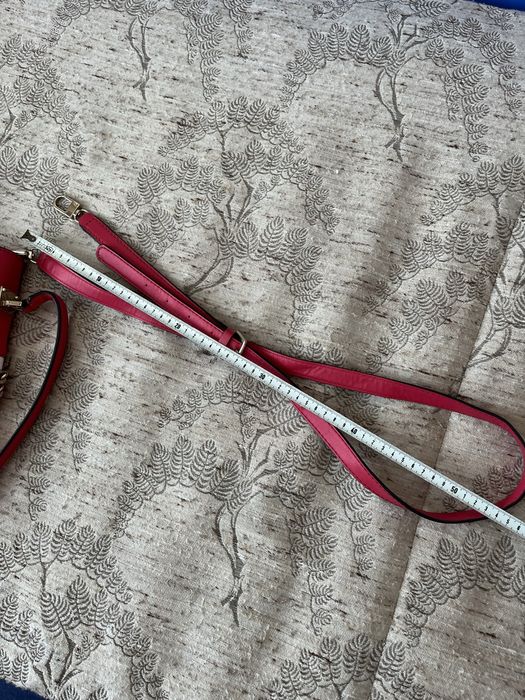 Страхотна оригинална чанта на Guess/Гес, наситено розова