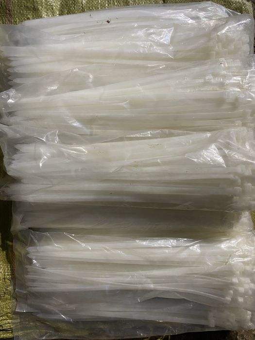 Пластиковые стяжки