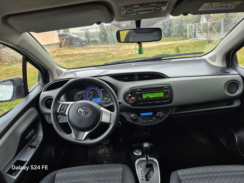 TOYOTA Yaris 2017 — imagine 2
