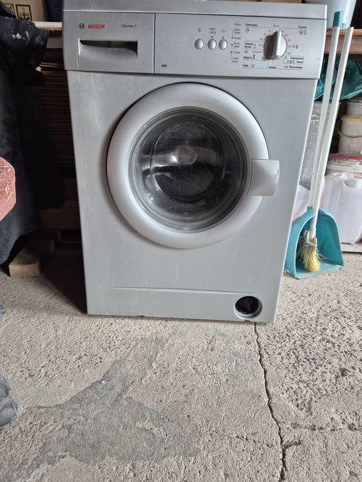 Стиральная машына  марка  бош
