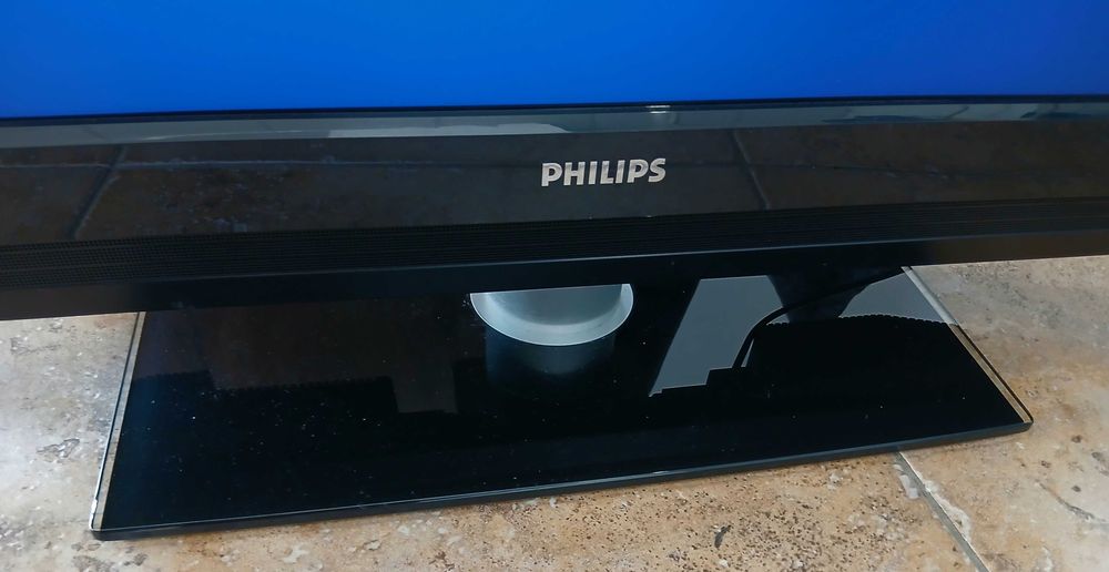 Телевизор PHILIPS 32 "