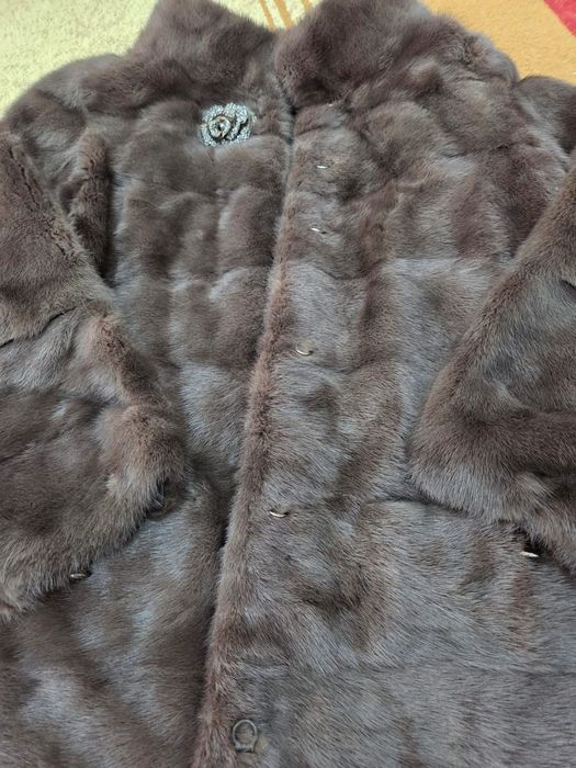 Продам норковую шубу цена 250 тыс