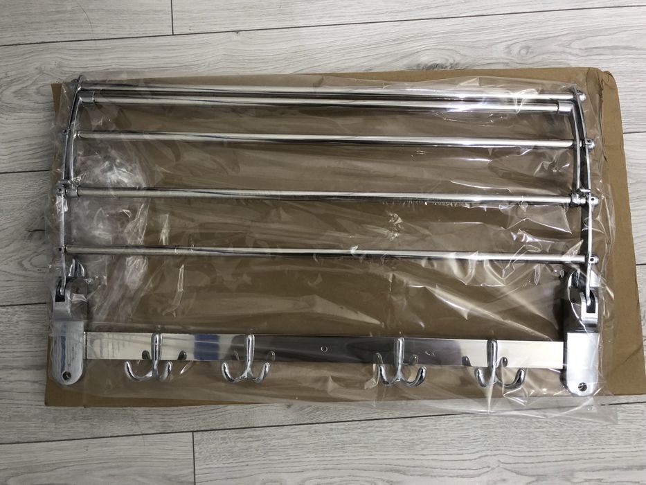 Вешалка настенная