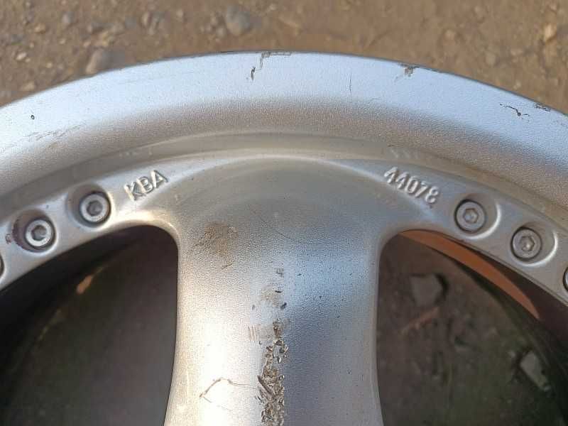 Продам оригинальные легкосплавные диски "Intra"