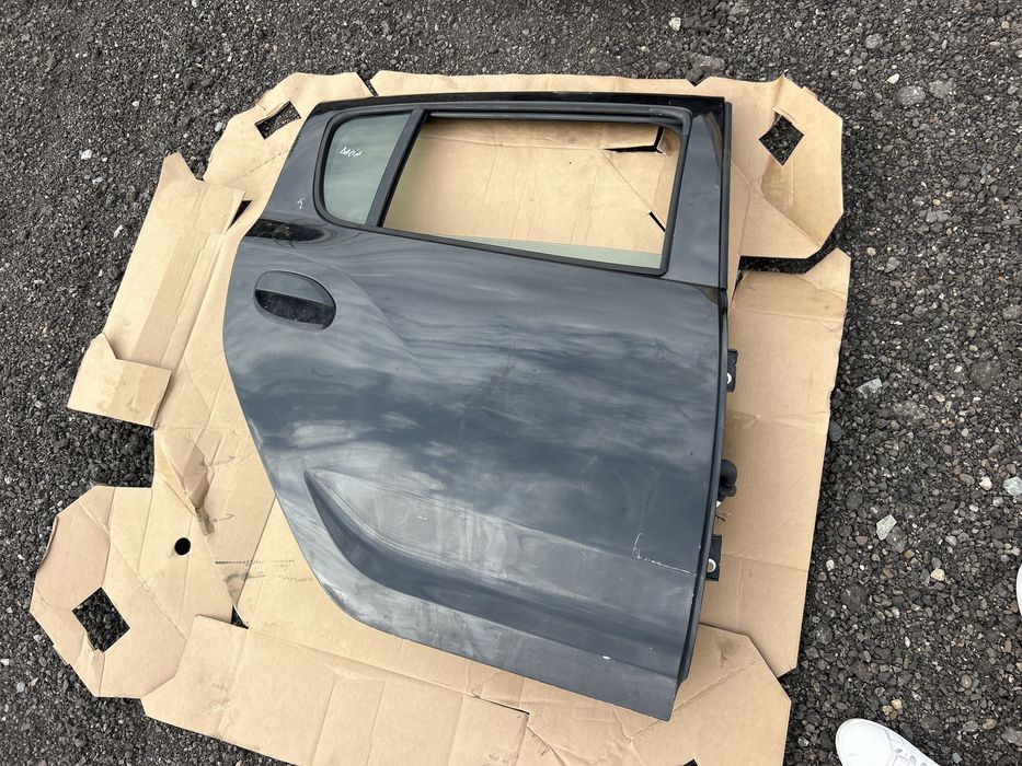 Usa / portiera dacia sandero stepway
