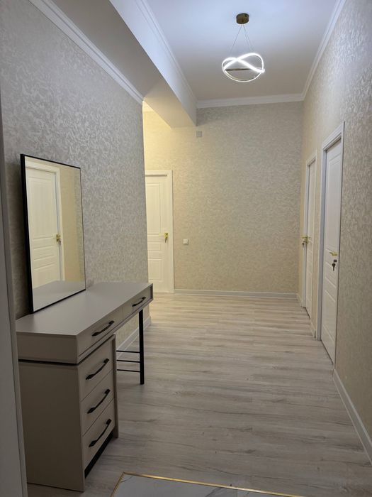 Сдаётся квартира 4 комнатная. паркентская улица ЖК Nova Stroy