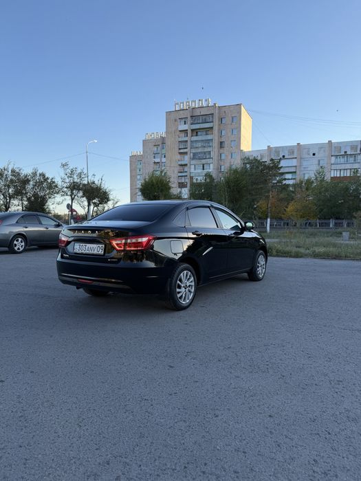 Продам lada vesta 20года