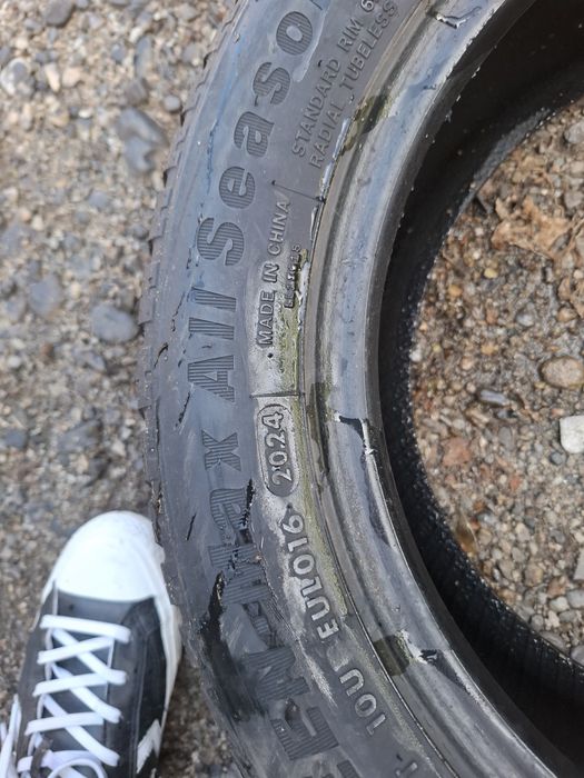 Vand 1 sau 2 anvelope 185 55 14 bune m+s nus perechi