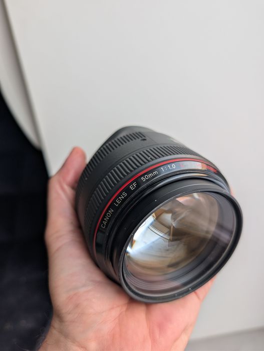 Canon EF 50mm f/1.0L +adaptor RF