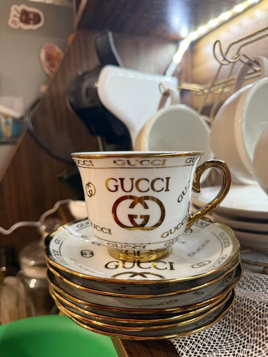 Сервиз чаши за кафе+чинийки Gucci