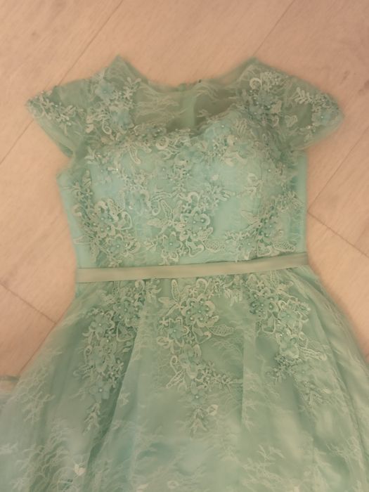 Прокат женское  ПЛАТЬЕ