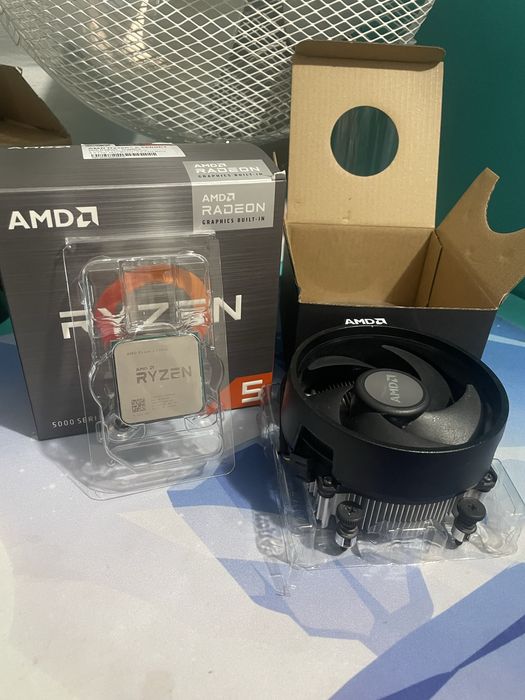 Procesor AMD ryzen + cooler stock