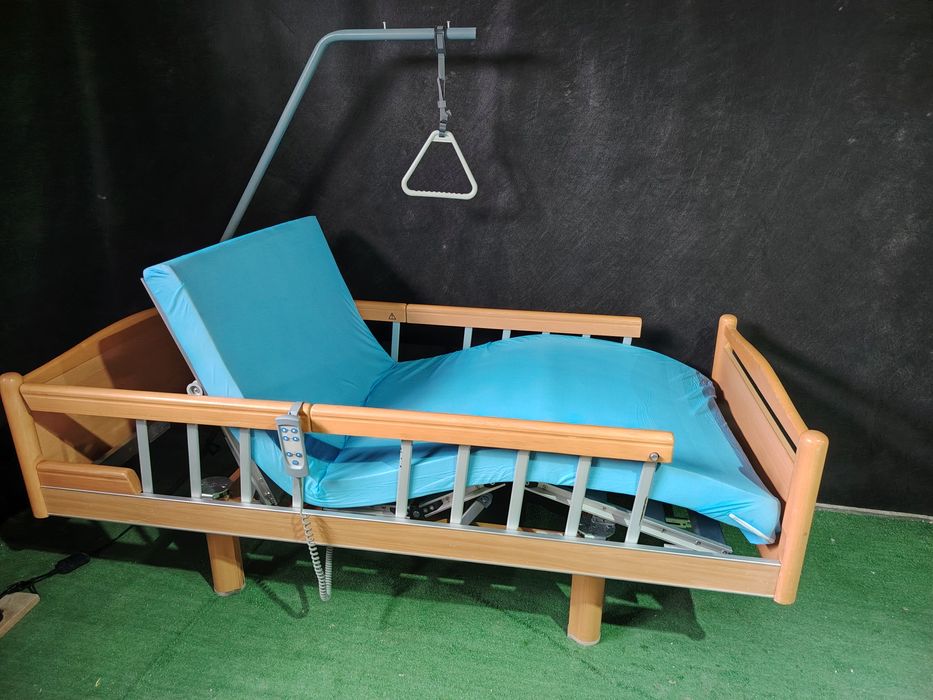 Електрическо болнично легло