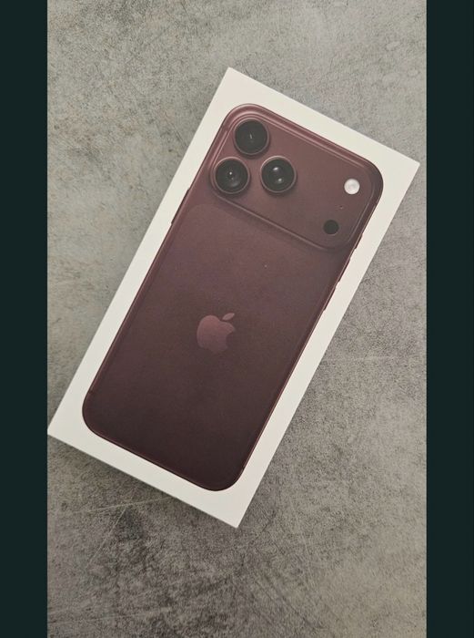 Iphone 18 ProMax 256 burgundy