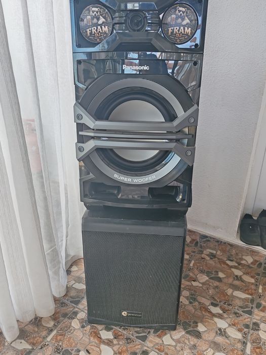 Boxe cu amplificator sistem audio