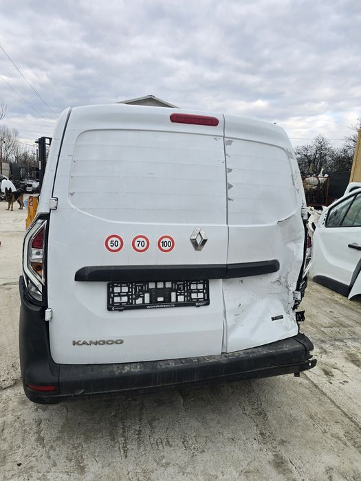 Dezmembrez Renault Kangoo E-Tech