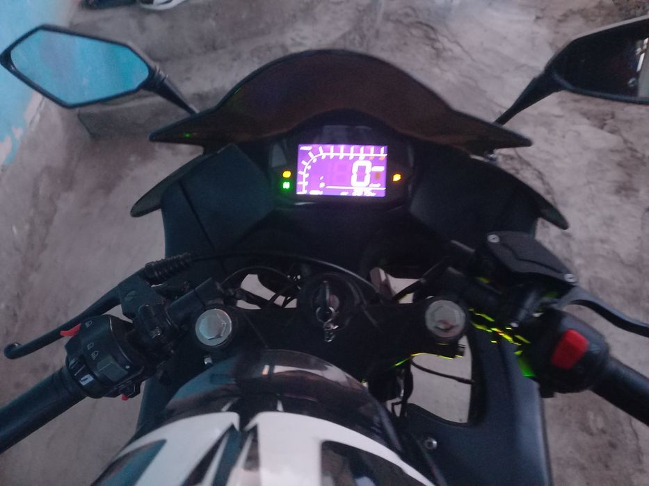 Срочно Спортбайк сатлады