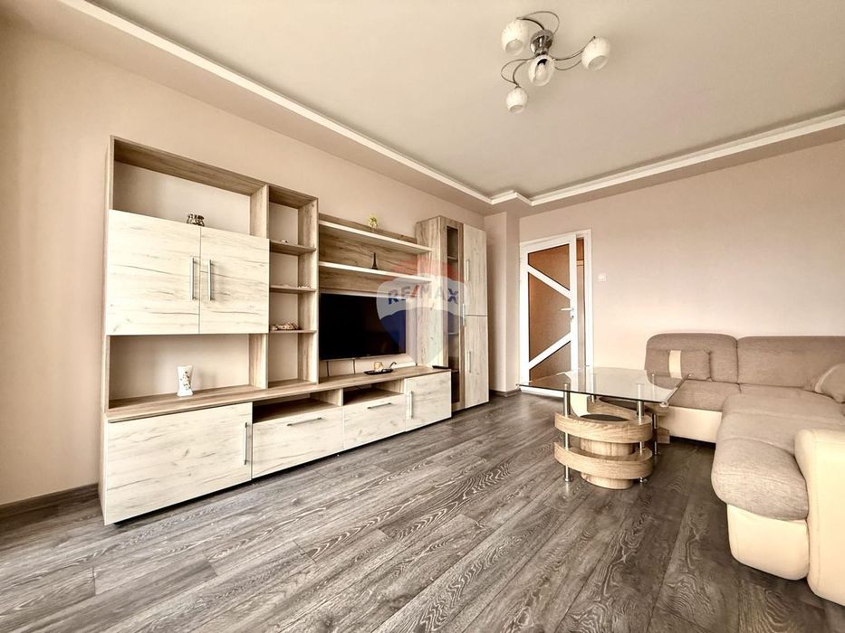 Тристаен апартамент с отделна кухня за продажба, кв. Владиславово, гр