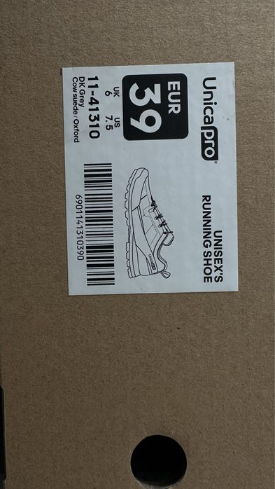 Кроссовки унисекс ! 39