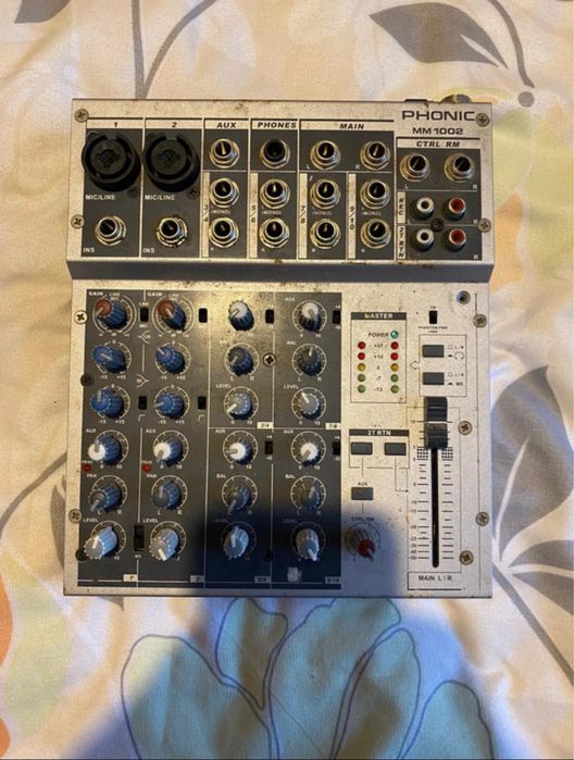 Mixer audio PHONIC MM1002