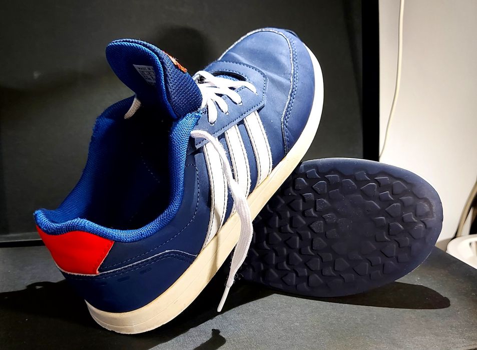 Детски маратонки Adidas  35 - 1/2