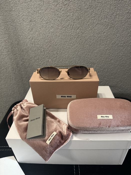 Слънчеви очила Miu Miu