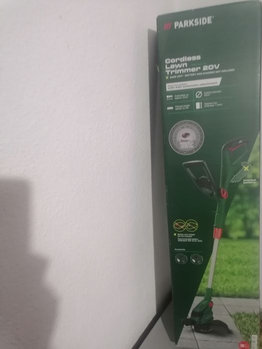 Trimer pentru gazon cu acumulator