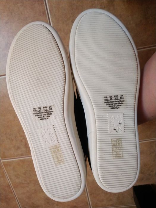 37,5 adidași piele Naturalizer Noi