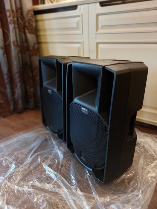 Чисто нови тонколони RCF ART 745-A MK5 + калъфи