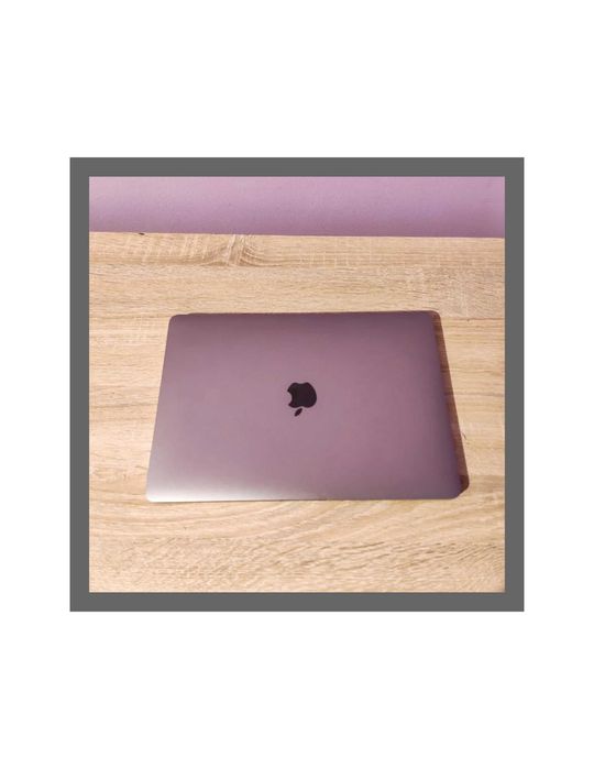 Macbook Pro Retina 2017-2018 Touchbar i5 8GB SSD 512GB - 549 cicluri