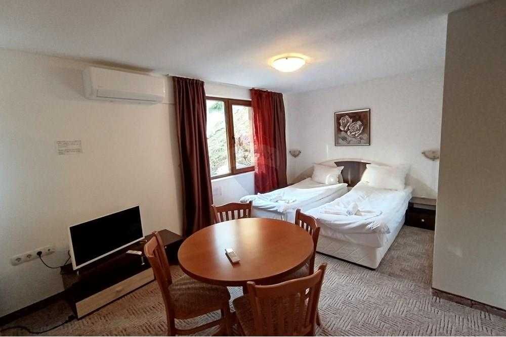 Продава се Едностаен апартамент в к.к. Пампорово - 49 кв.м за 1015 €/кв.м - Снимка #8