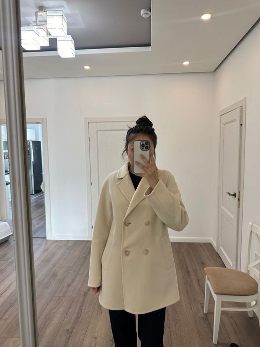 Пальто Uniqlo, бежевое