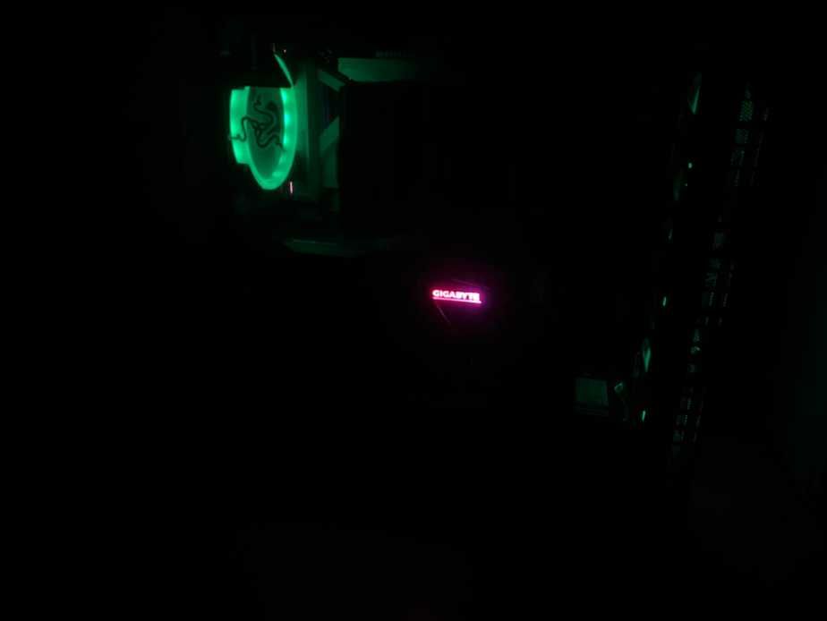 ПРОДАВА СЕ! Геймърски компютър.