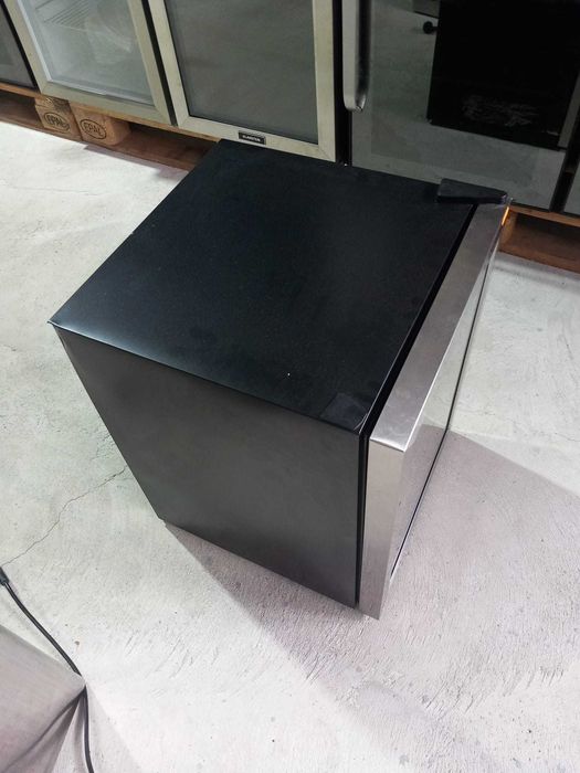 SUPER OFERTA Mini frigider bauturi Mixt 33 L