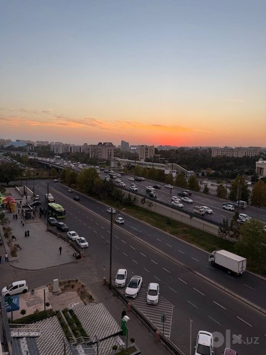 Сдаю свою 3х комнатную квартиру в центре города