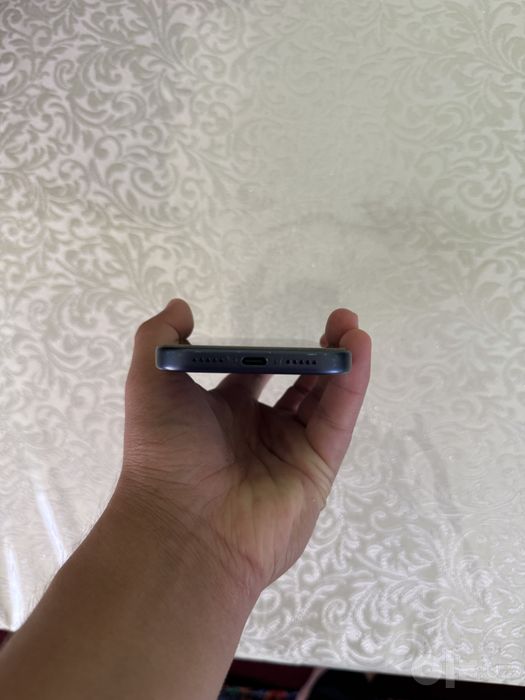 iPhone 17 pro deep blue 256 GB J/A