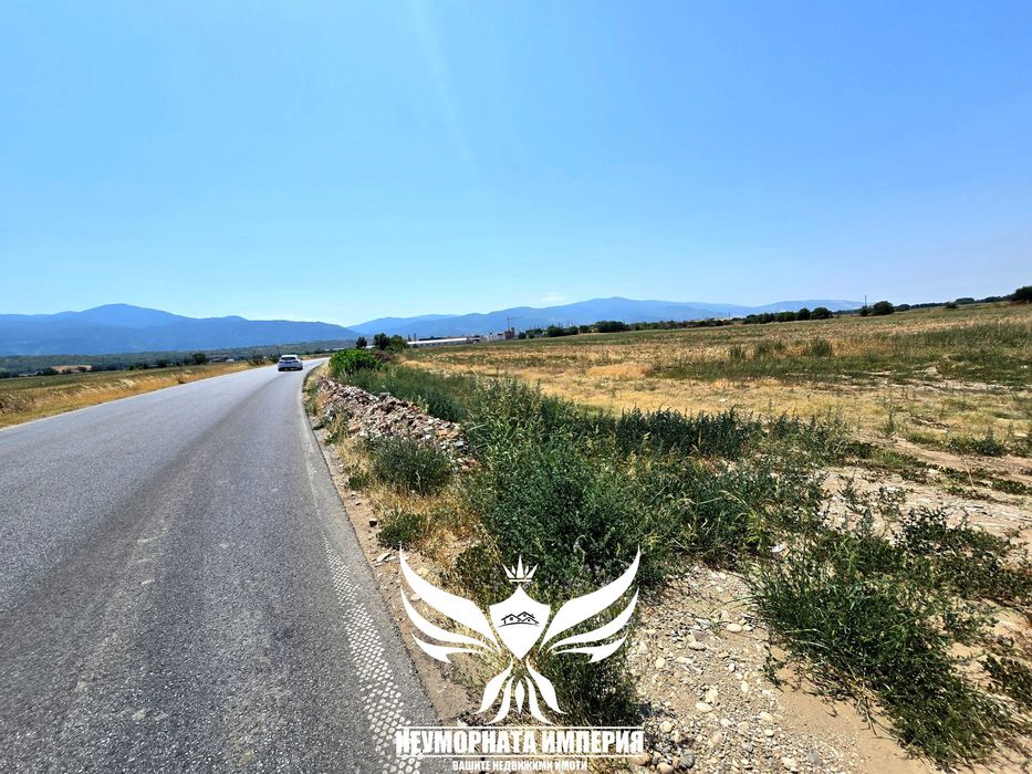 Продава се Парцел в Асеновград - 2156 кв.м за 61 €/кв.м - Снимка #1