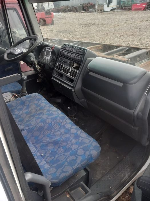 Cabina iveco eurocargo  12 tone 7,5 tone  bara față
